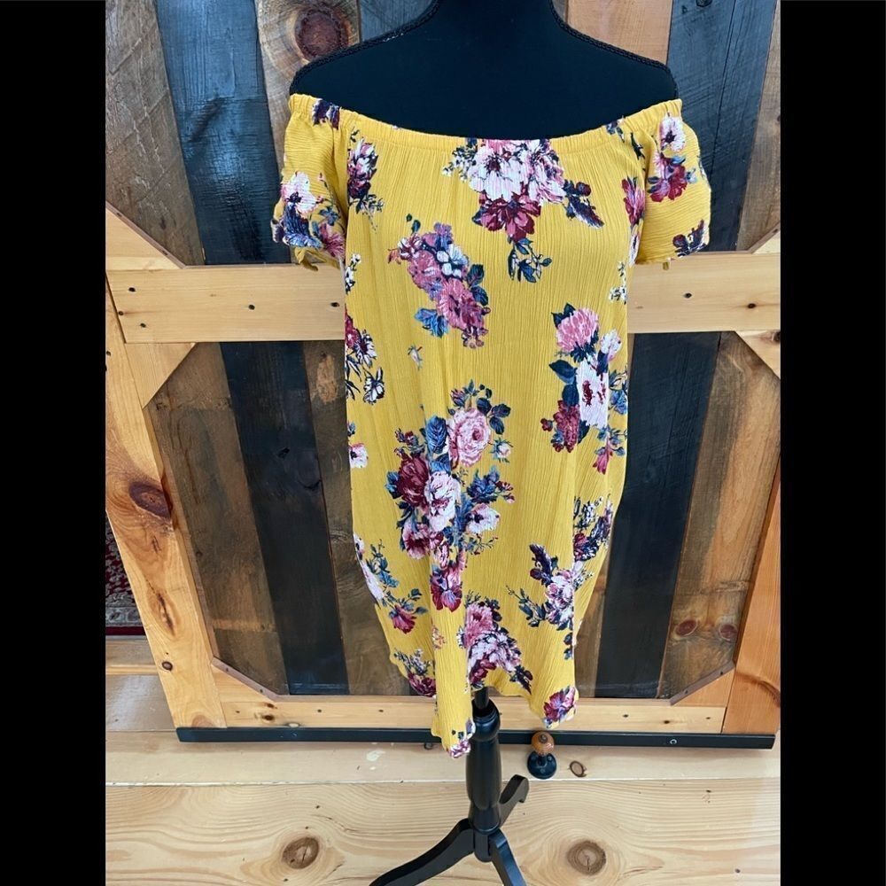Miley + Molly off shoulder yellow floral mini dress , size S